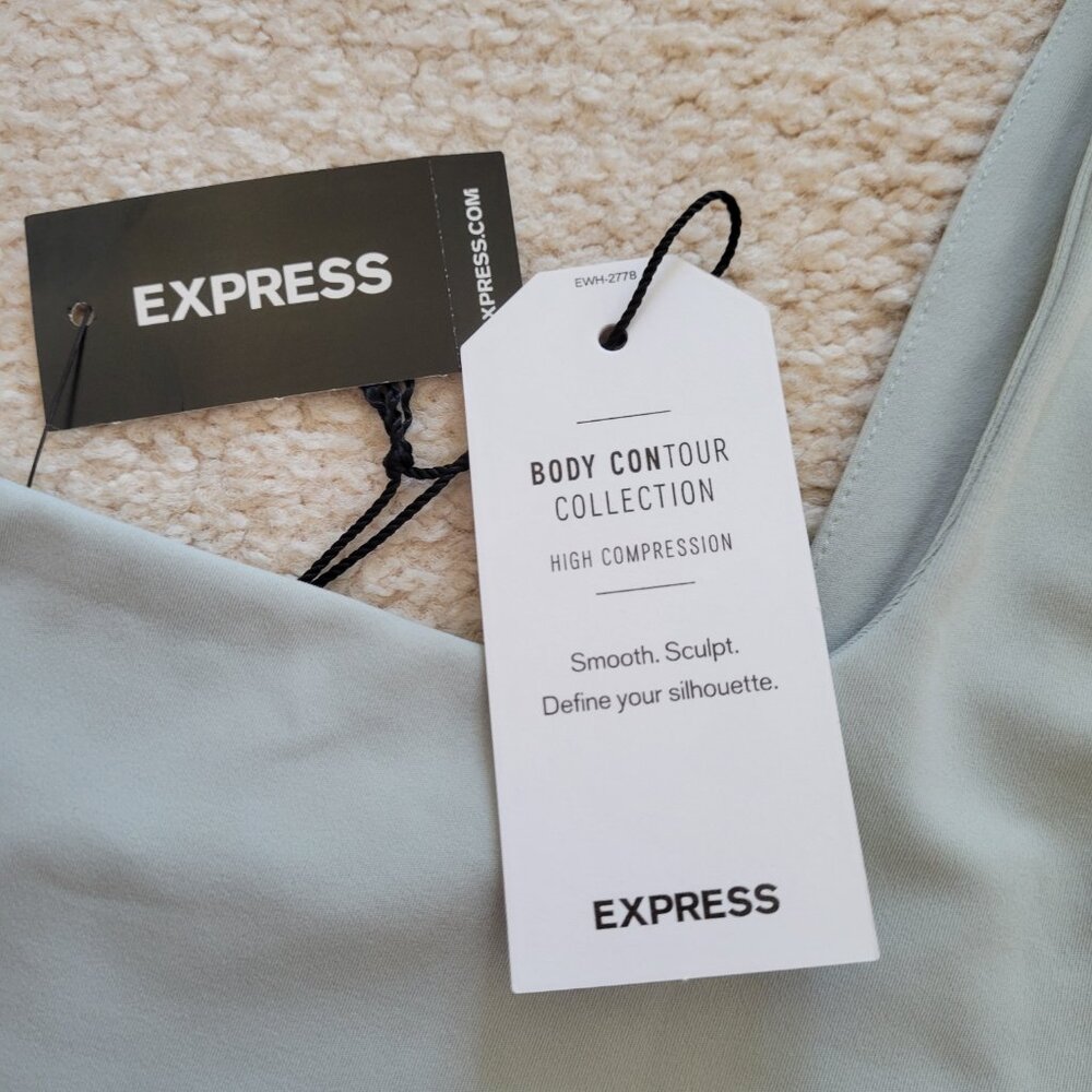 NWT EXPRESS - Body Contour High Compression Square Neck Cropped Tank (Size XS) - Picture 3 of 6